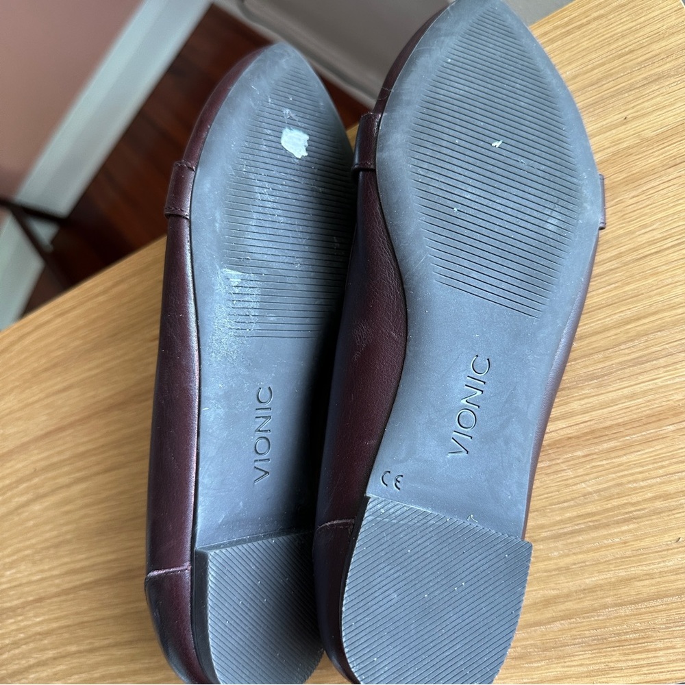 Vionic Croc Pattern Loafers NEW - Picture 4 of 5